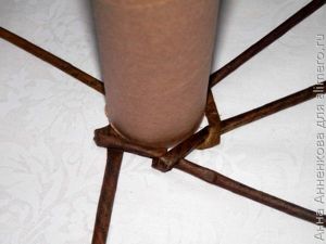 Новогодний венок из газетных трубочек