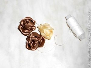 Роза из атласных лент