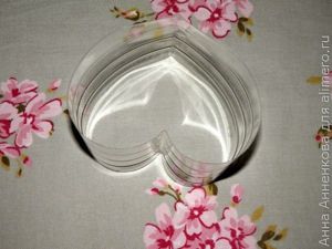Коробочка-сердце из пластиковой бутылки