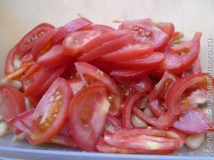 салаи из отварной фасоли