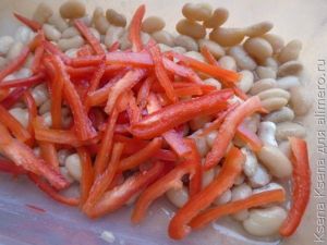 салаи из отварной фасоли