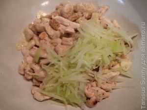 стир фрай с курицей и фунчезой