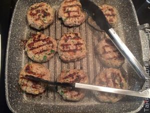 Кёфте из баранины с цацики с мятой
