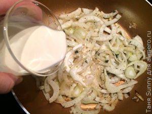 Лосось со сливочным соусом из фенхеля