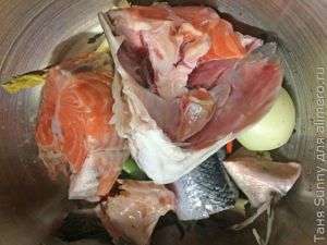 Уха из красной рыбы в скороварке