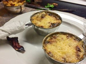 Жульен с грибами и коньяком