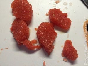 Салат из красной капусты с грейпфрутом