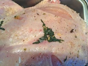 Курица в духовке с картошкой