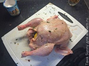 Курица в духовке с картошкой