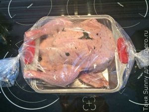 Курица в духовке с картошкой
