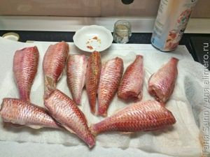 Барабулька жареная на рисе с цветной капустой
