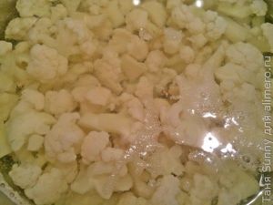 Барабулька жареная на рисе с цветной капустой