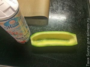 Кабачок, фаршированный крабом