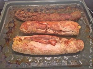 Мясной рулет с беконом и карамелизированным луком