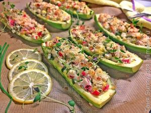 Кабачок, фаршированный крабовым мясом
