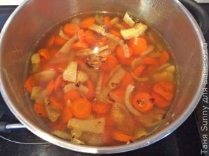 Суп-пюре из печёной моркови и овощей