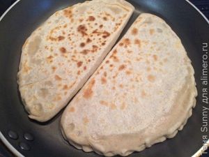 Кутабы с зеленью ржаные
