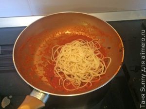 Паста с томатным соусом
