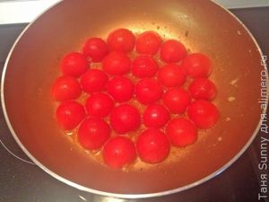 Паста с кальмарами в соусе из белого вина