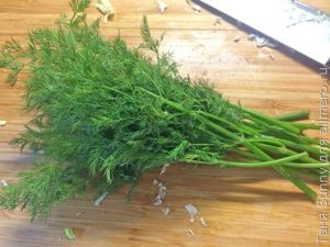 Салат из молодой капусты с помидорами