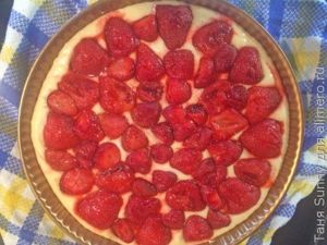 Пирог с клубникой