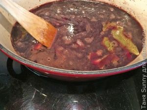 Тушеная баранина в вине