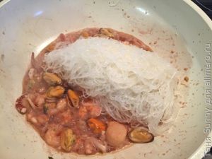 быстрая еда дома - фунчоза с морепродуктами