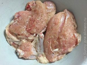 Жареная курица с кукурузным пюре
