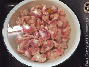 Куриные желудочки с виски и апельсином