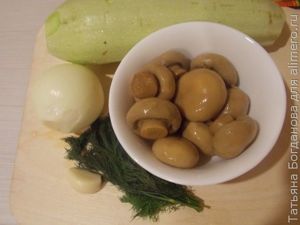 Кабачки с грибами и сметаной Кабачки с грибами и сметаной