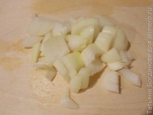 Кабачки с грибами и сметаной