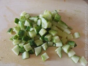 Салат со свежим кабачком