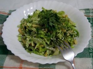 Салат с яблоком