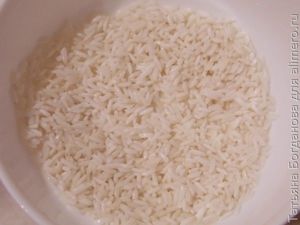 Куриный суп с рисом и яйцом