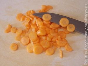 Куриный суп с рисом и яйцом