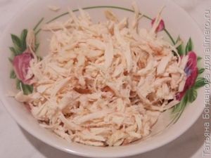 Овощной салат с курицей