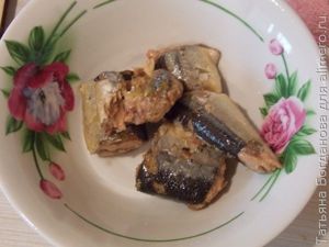 Макароны с рыбными консервами