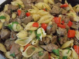 макароны с печенью