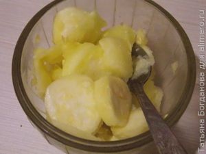 Яичница с кабачком и помидорами
