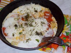 Яичница с кабачком и помидорами