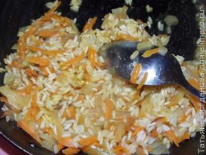Кабачки, фаршированные рисом и овощами