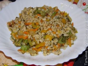 Перловка с овощами