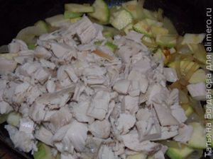 Полезный салат с курицей