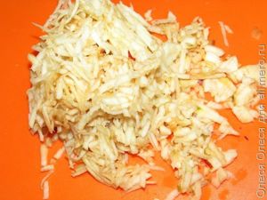 тушеная красная капуста