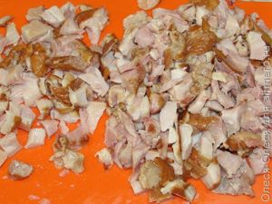 салат с копченой курицей
