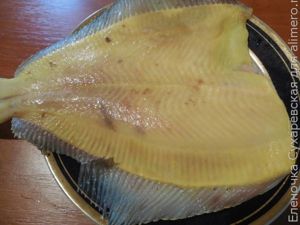 Камбала с овощами