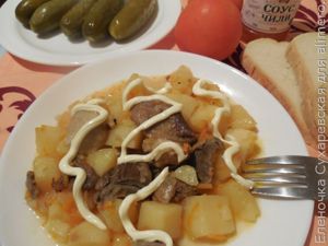 Картофель с грибами и мясом