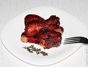 Курица в сладком вине с тимьяном и чесноком