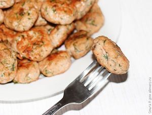 Котлеты из красной и белой рыбы с укропом Котлеты из красной и белой рыбы с укропом