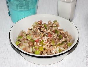 Овсяная каша с грушей и орехами Овсяная каша с грушей и орехами